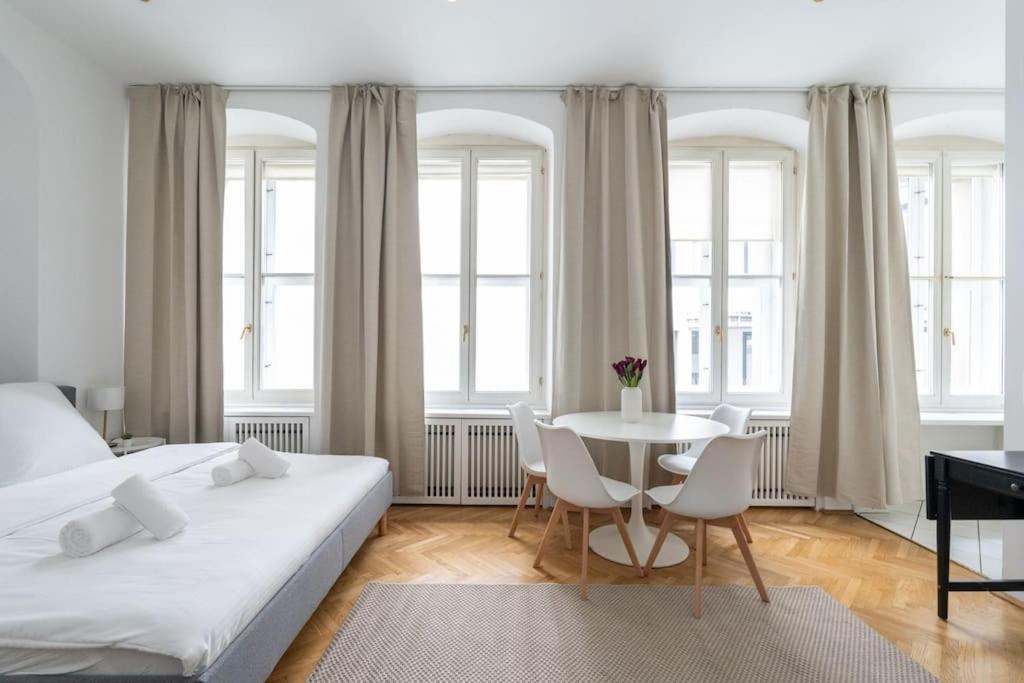 Historic Heart Apartment Viena Exterior foto